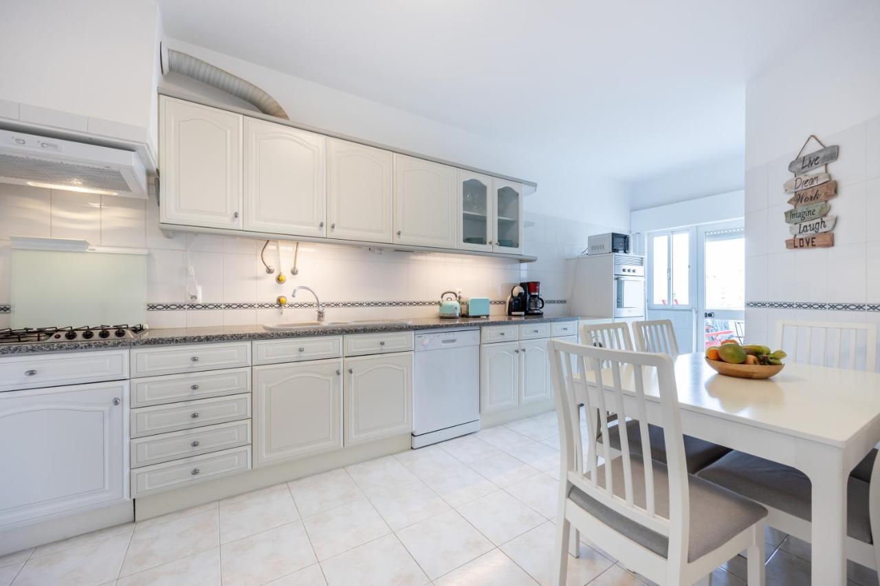 Stylish Seashore Apartment Лагос Екстериор снимка